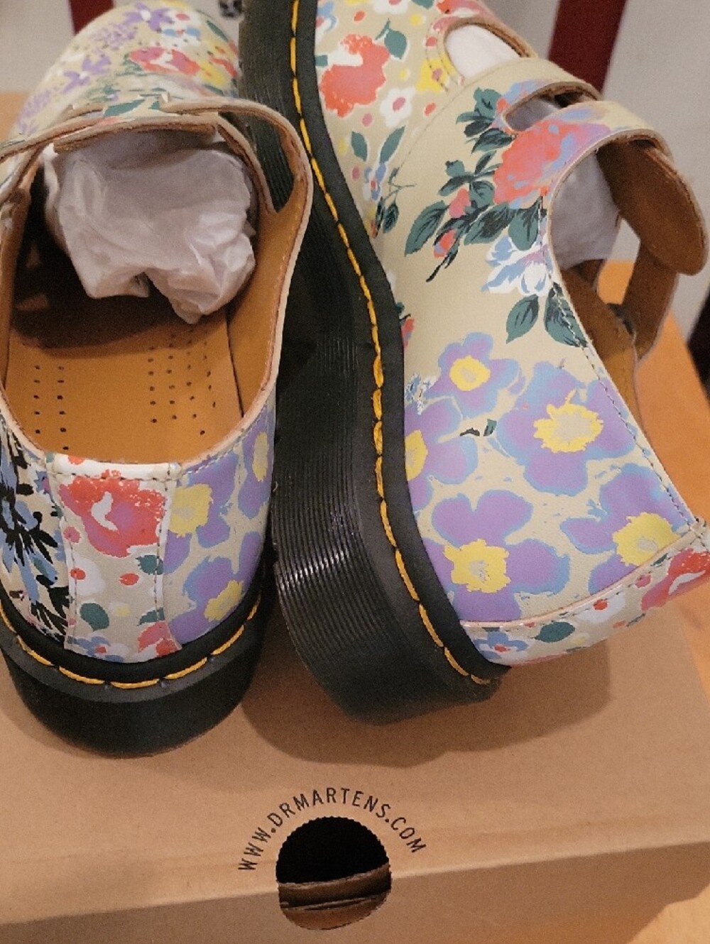 Dr. Martens Womens Cream Floral Double-Strap Mary Janes - Picture 5 of 9